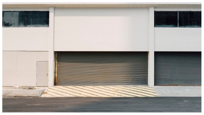Why Lethbridge Parents Can’t Ignore Garage Door Problems: A Safety Guide